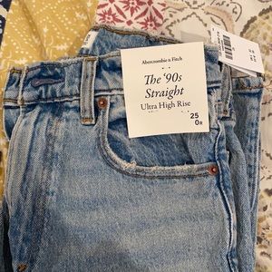 The '90s Straight Ultra High Rise